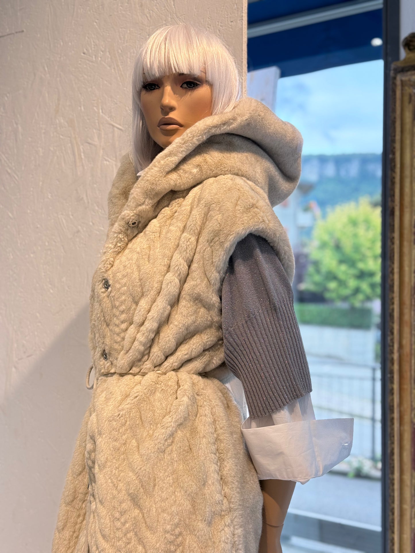 GILET IN TEDDY CON CAPPUCCIO LIU.JO