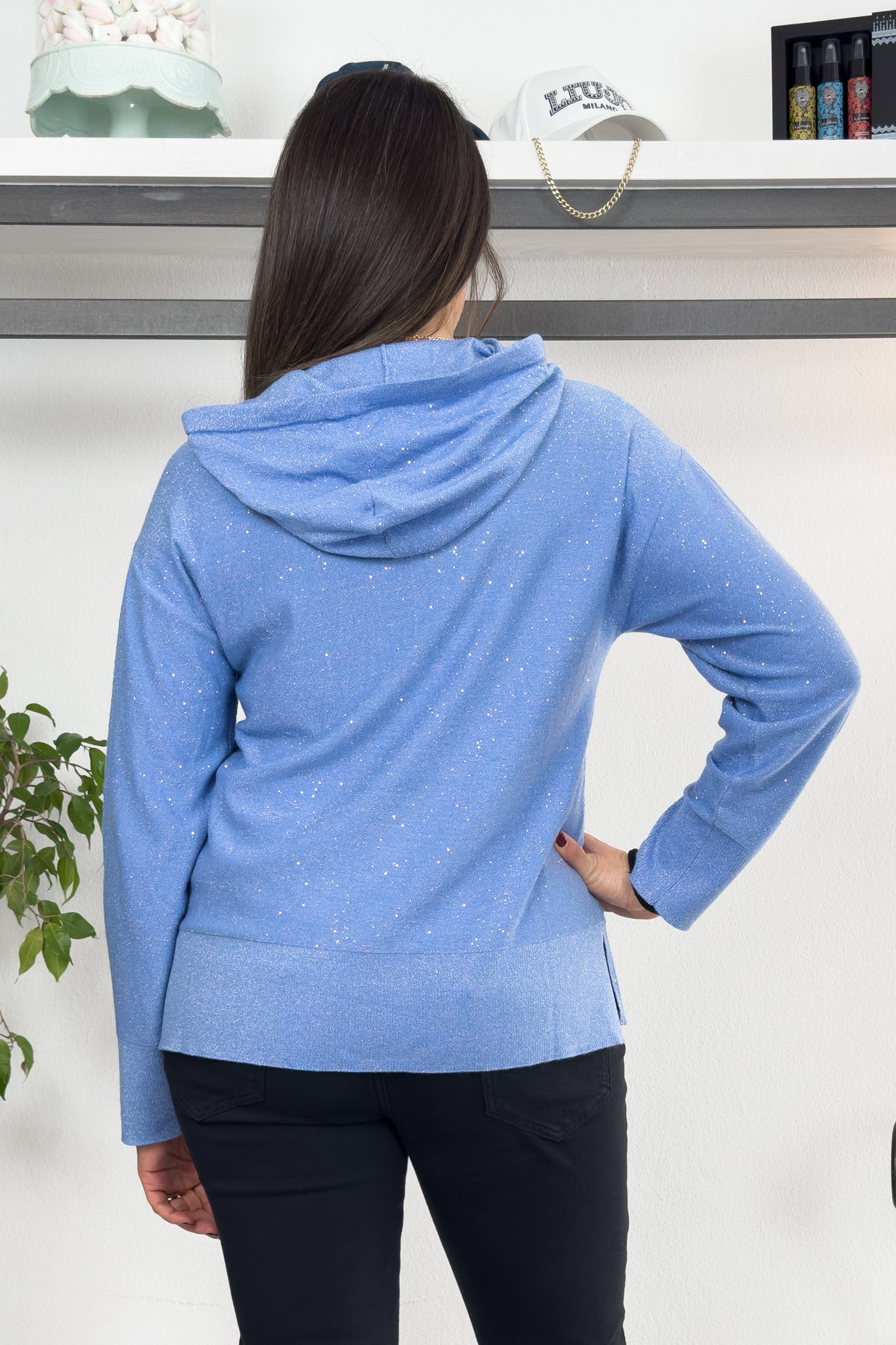 Maglia con cappuccio con micro paillettes EMME