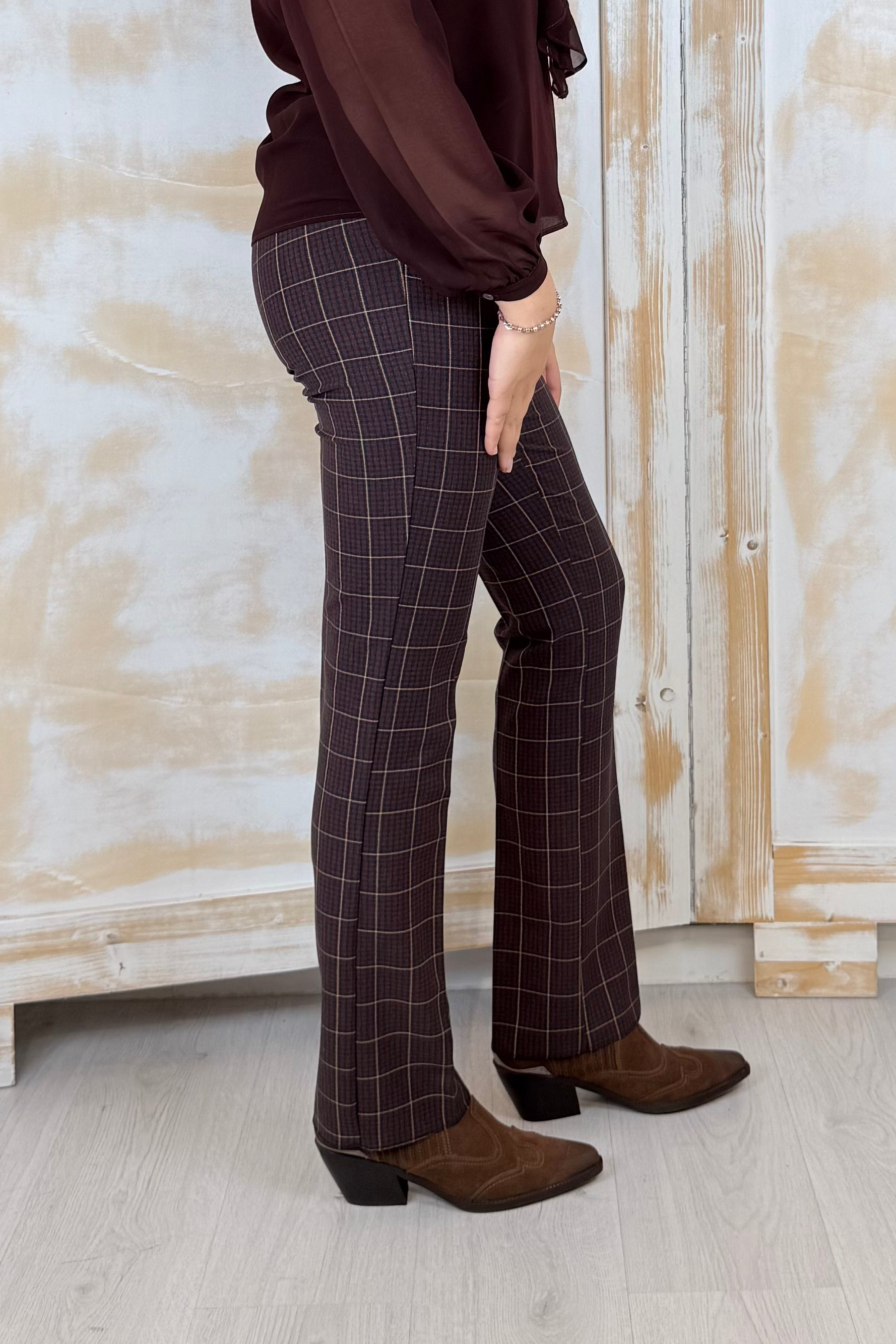 Pantalone  in tessuto stretch EMME