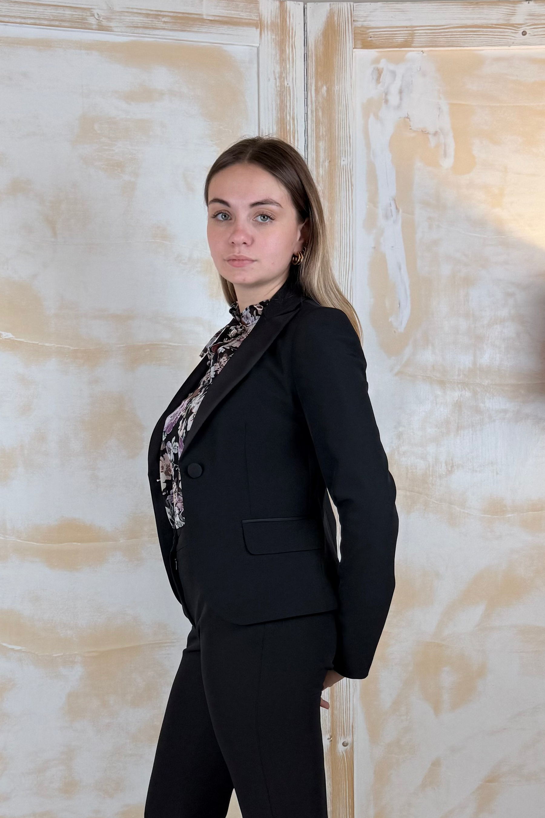 Blazer smoking  con rever in raso MANILA GRACE