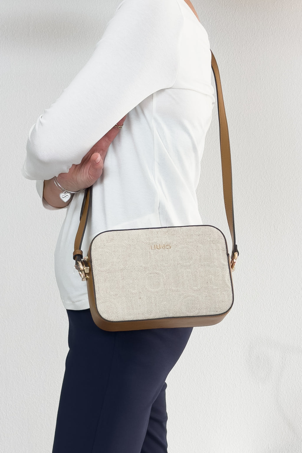 Borsa tracolla camera case media in canvas LIU JO