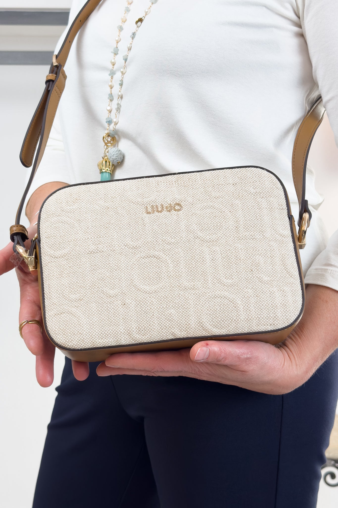 Borsa tracolla camera case media in canvas LIU JO