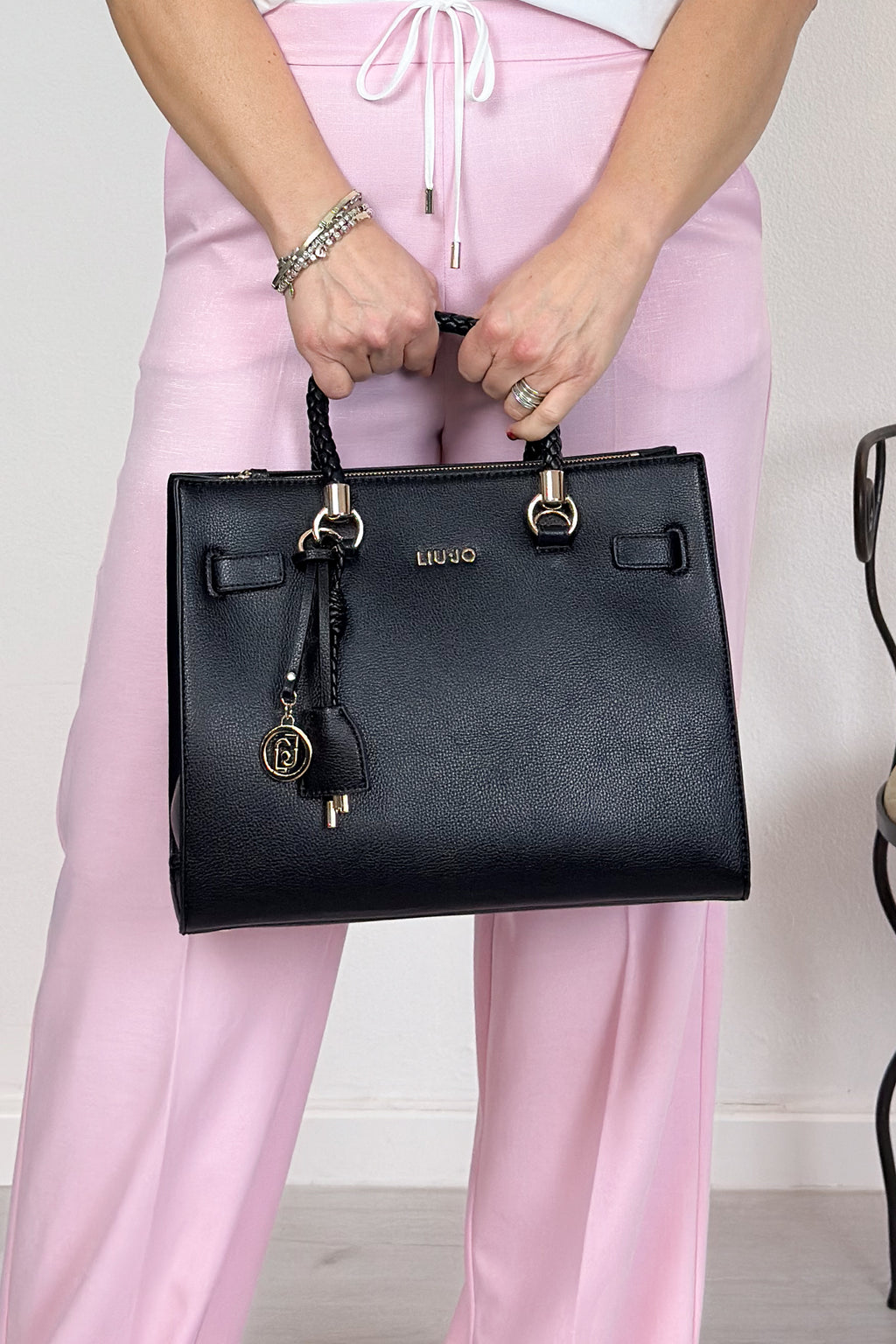 Borsa satchel media con charms LIU JO