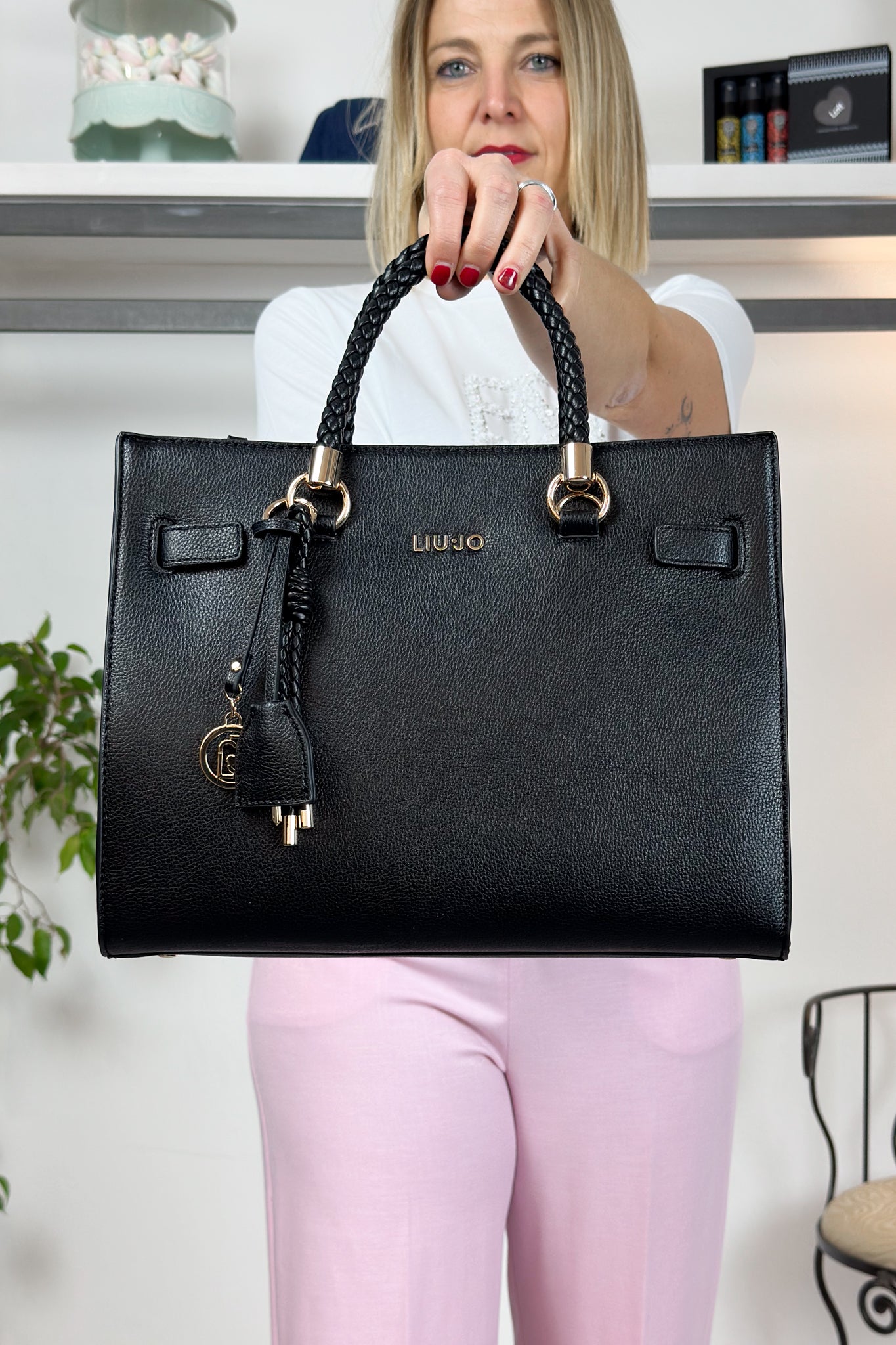 Borsa satchel media con charms LIU JO