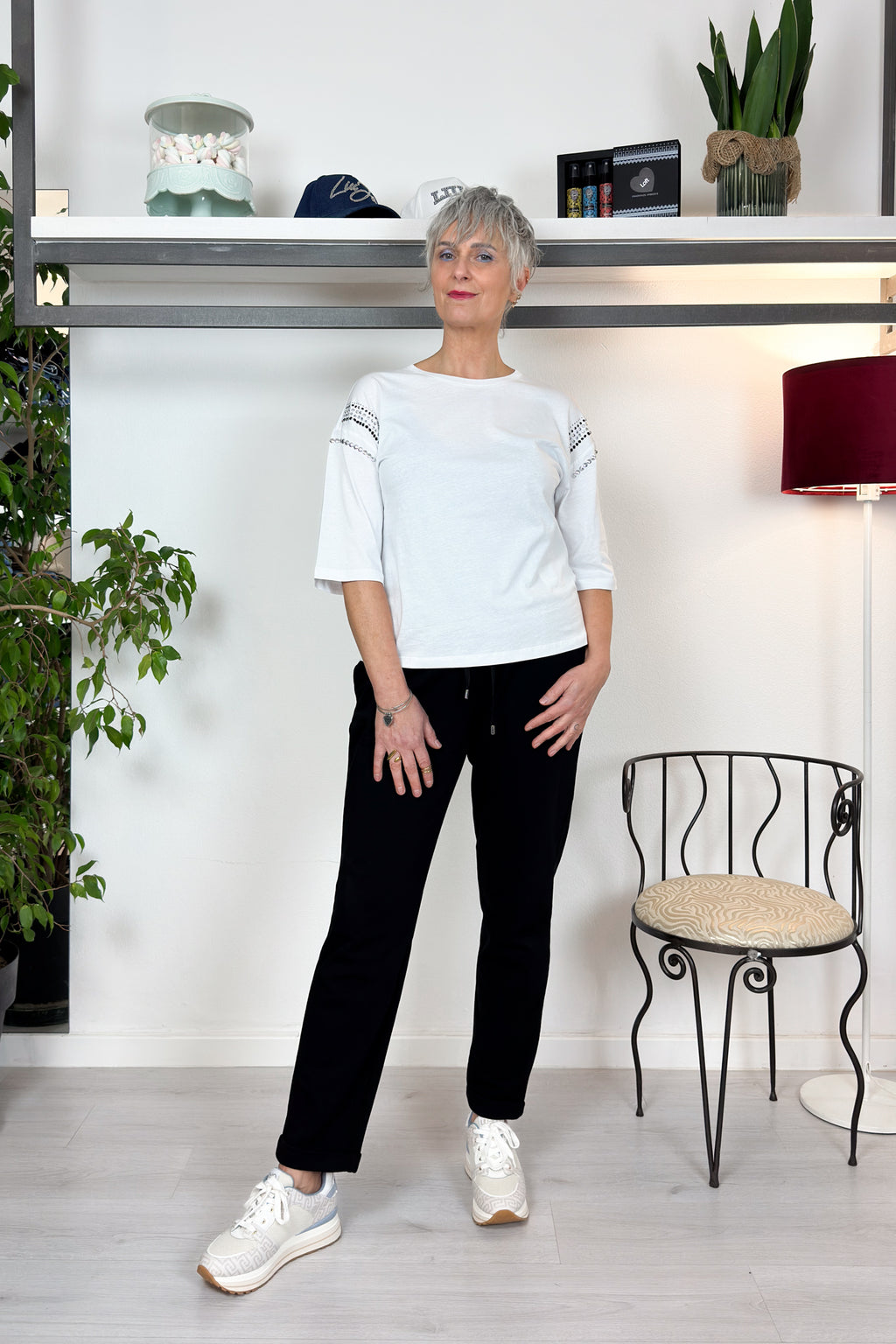 T-shirt con applicazioni sulle spalle LIU JO