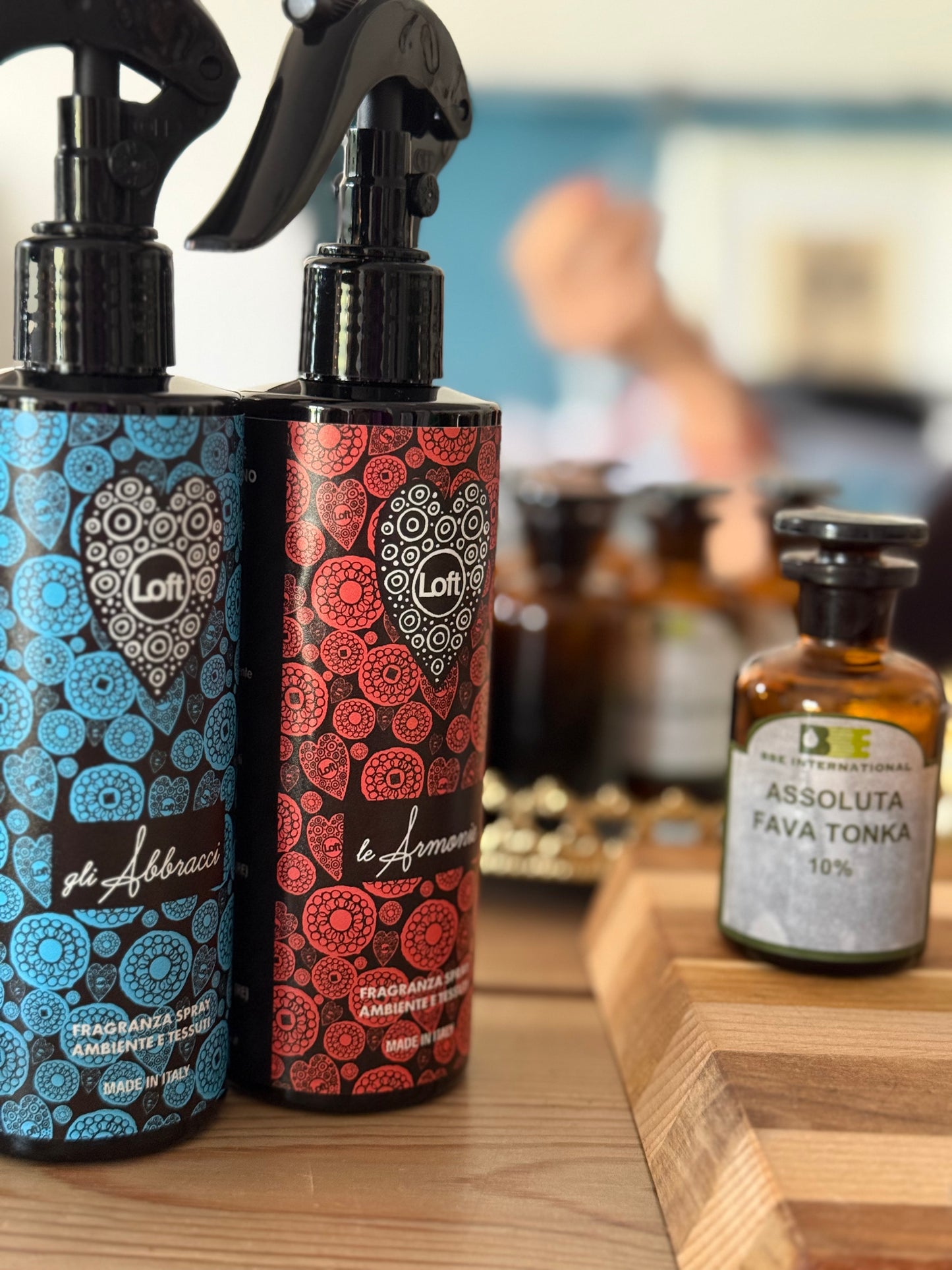 PROFUMO PER TESSUTI E MACCHINA DI LOFT