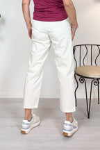 Pantalone chinos carrot fit in cotone