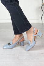 Slingback in vernice con tacco basso LIU JO