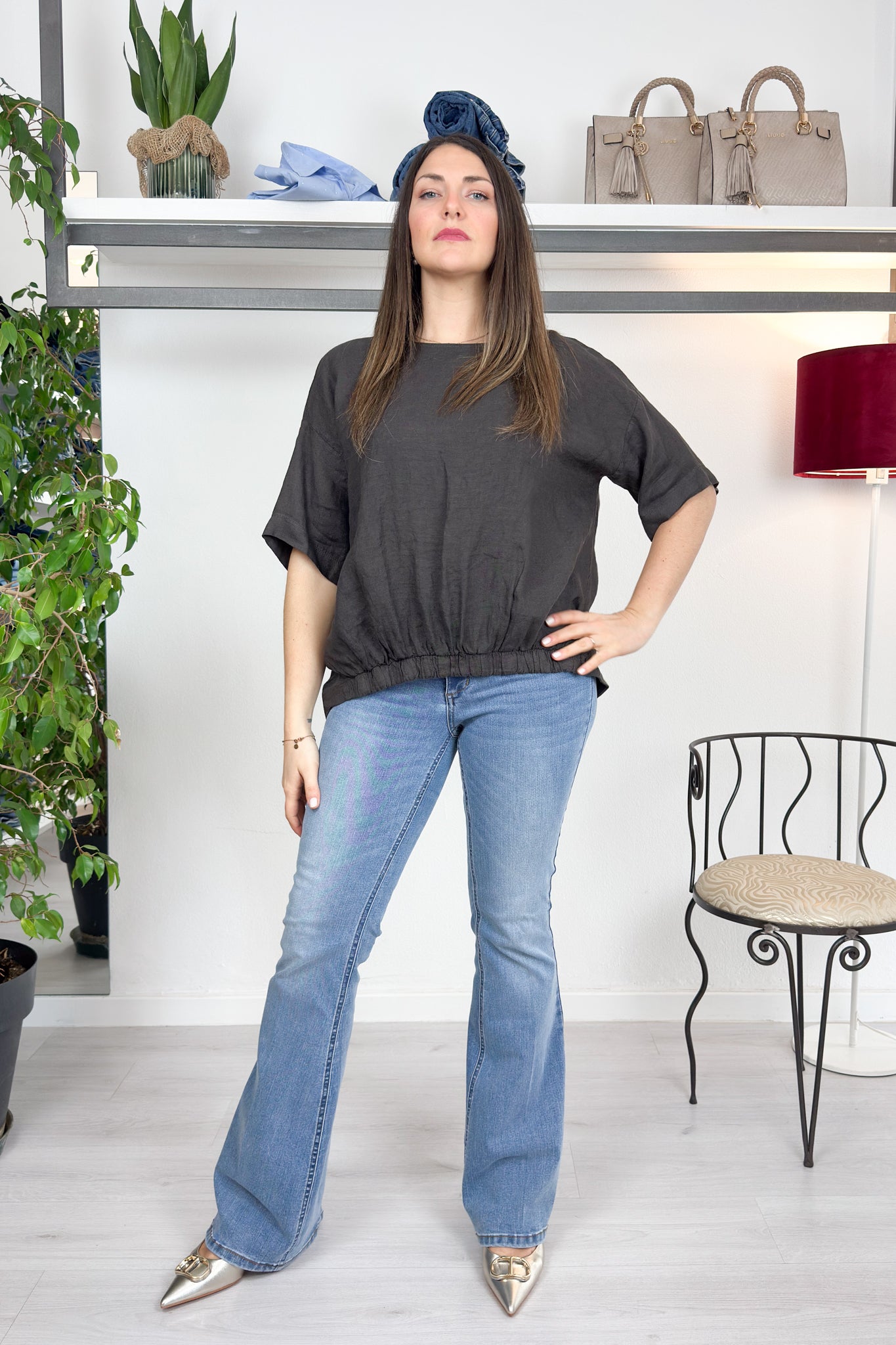 Blusa girocollo in lino KAOS