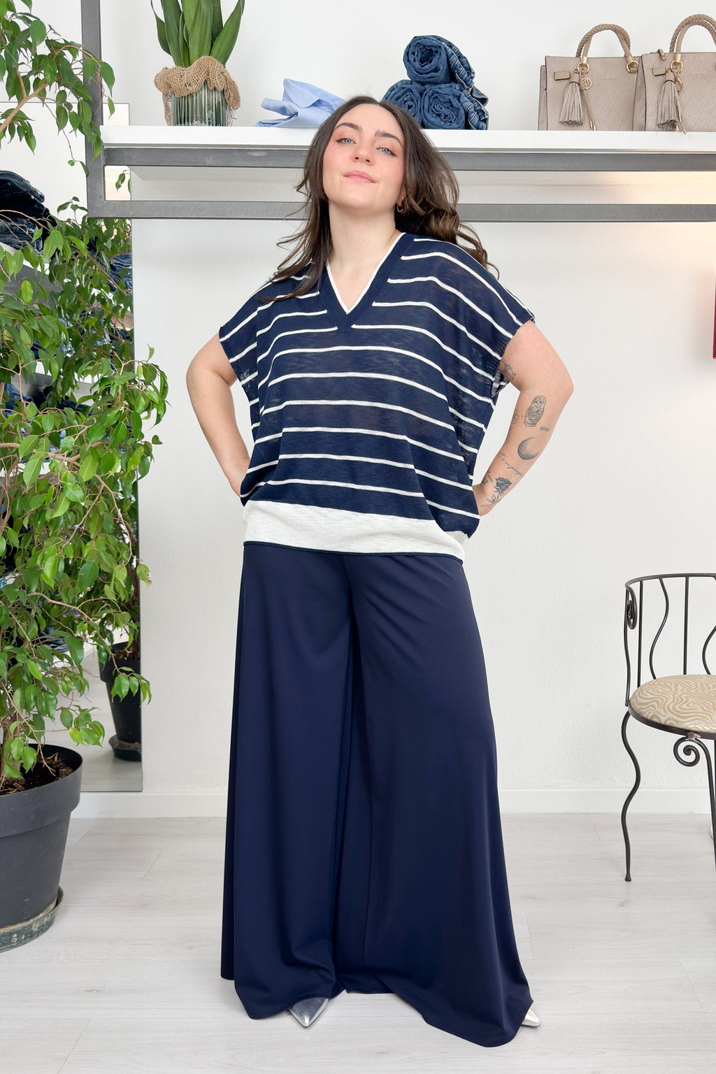 Maglia a righe scollo a V KAOS