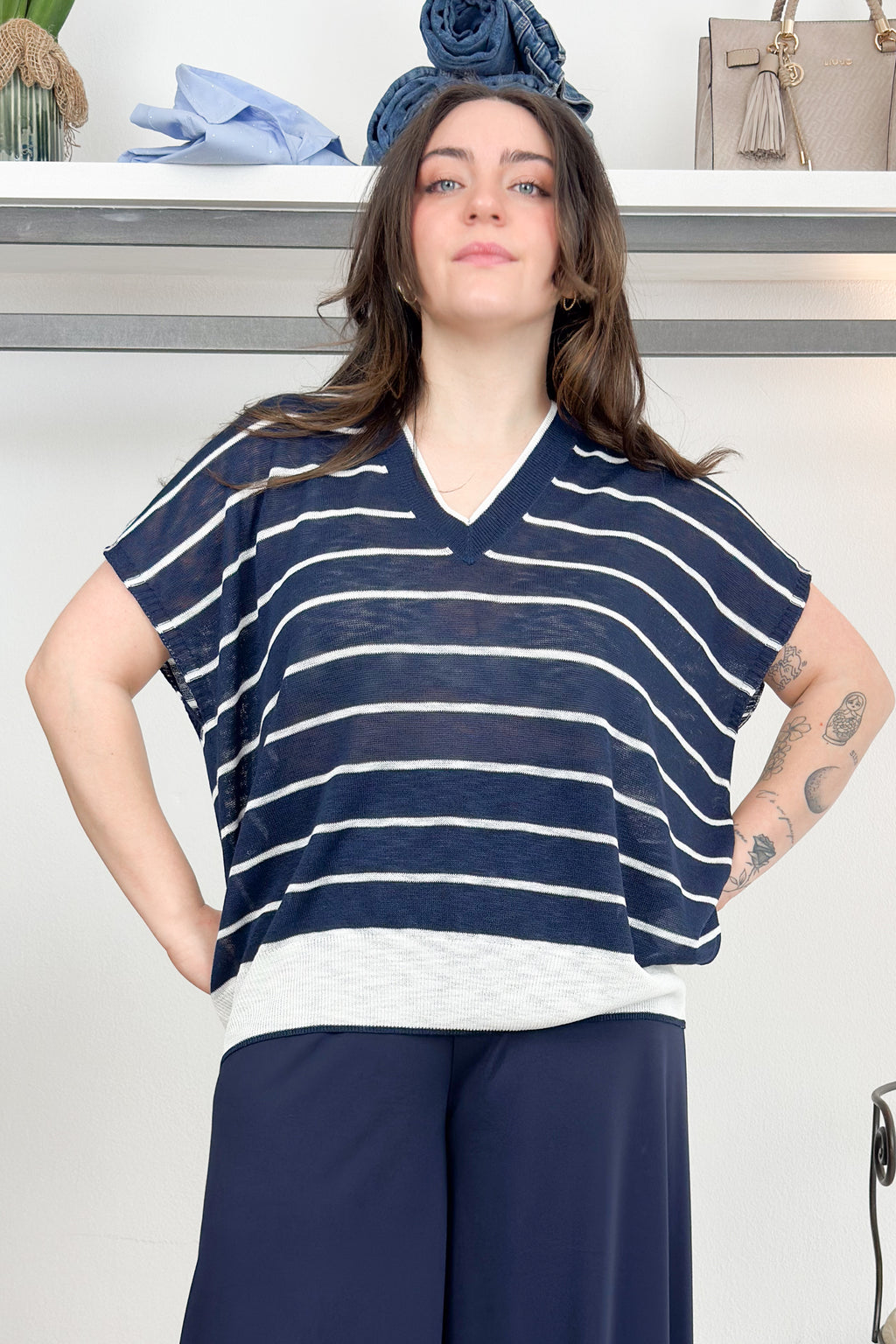 Maglia a righe scollo a V KAOS