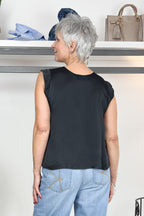 Top con scollo a V in raso KAOS
