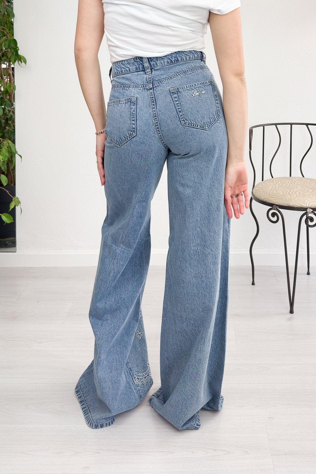 Jeans flare con ricami bandana LIU JO