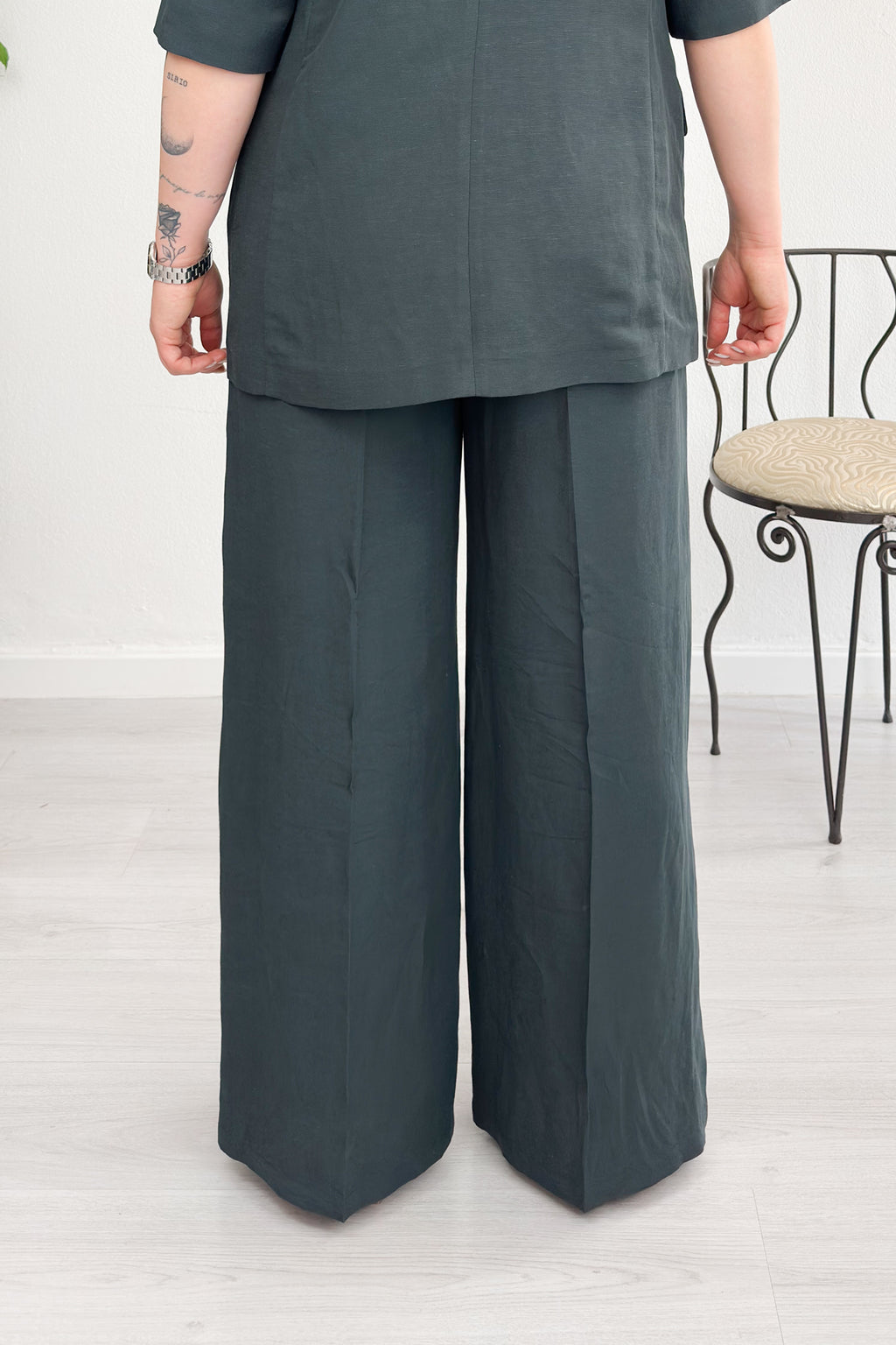 Pantalone flare in viscosa e lino EMME
