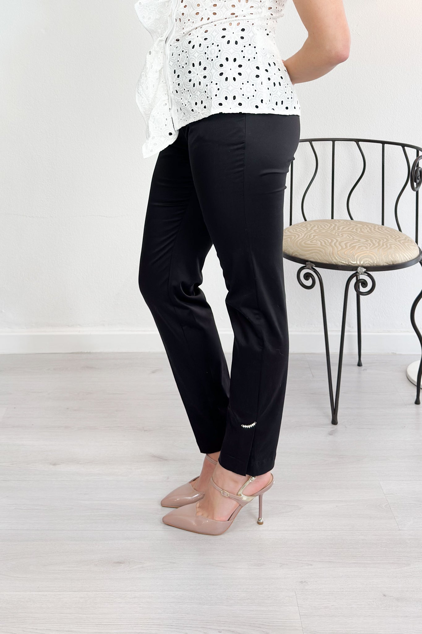 Pantalone chino con spacchetti e gioiello bianco LIU JO