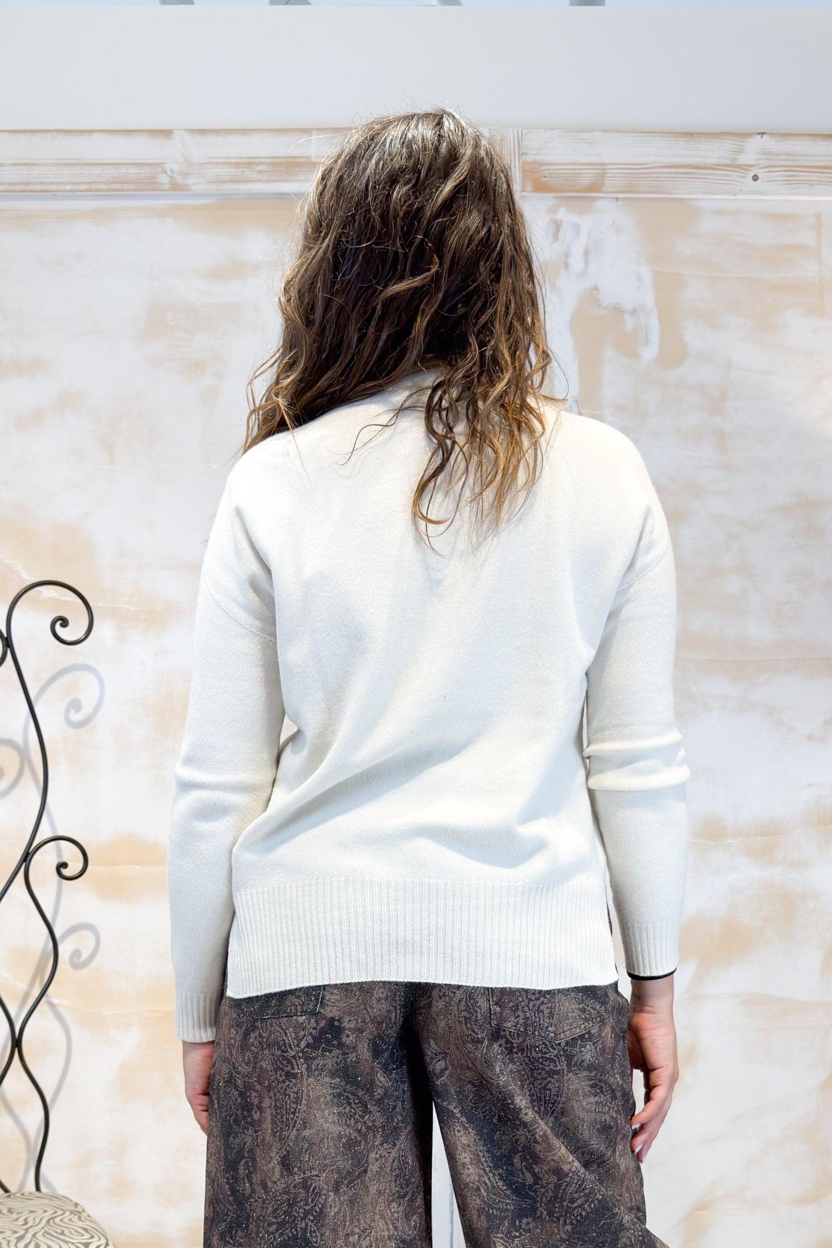Maglia morbida con spacchi KAOS