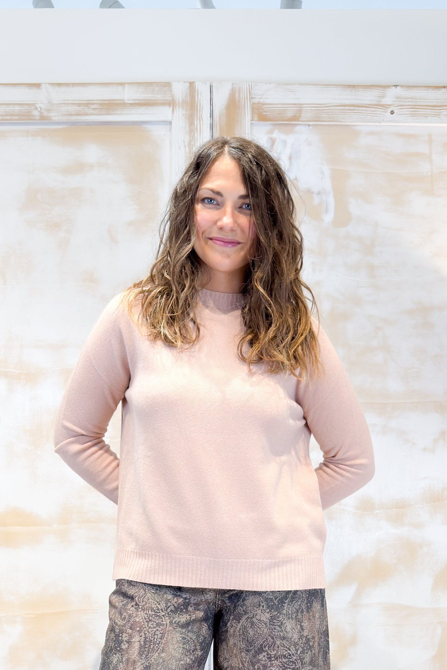 Maglia morbida con spacchi KAOS