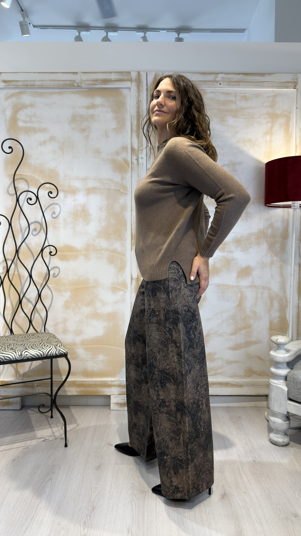 Maglia morbida con spacchi KAOS