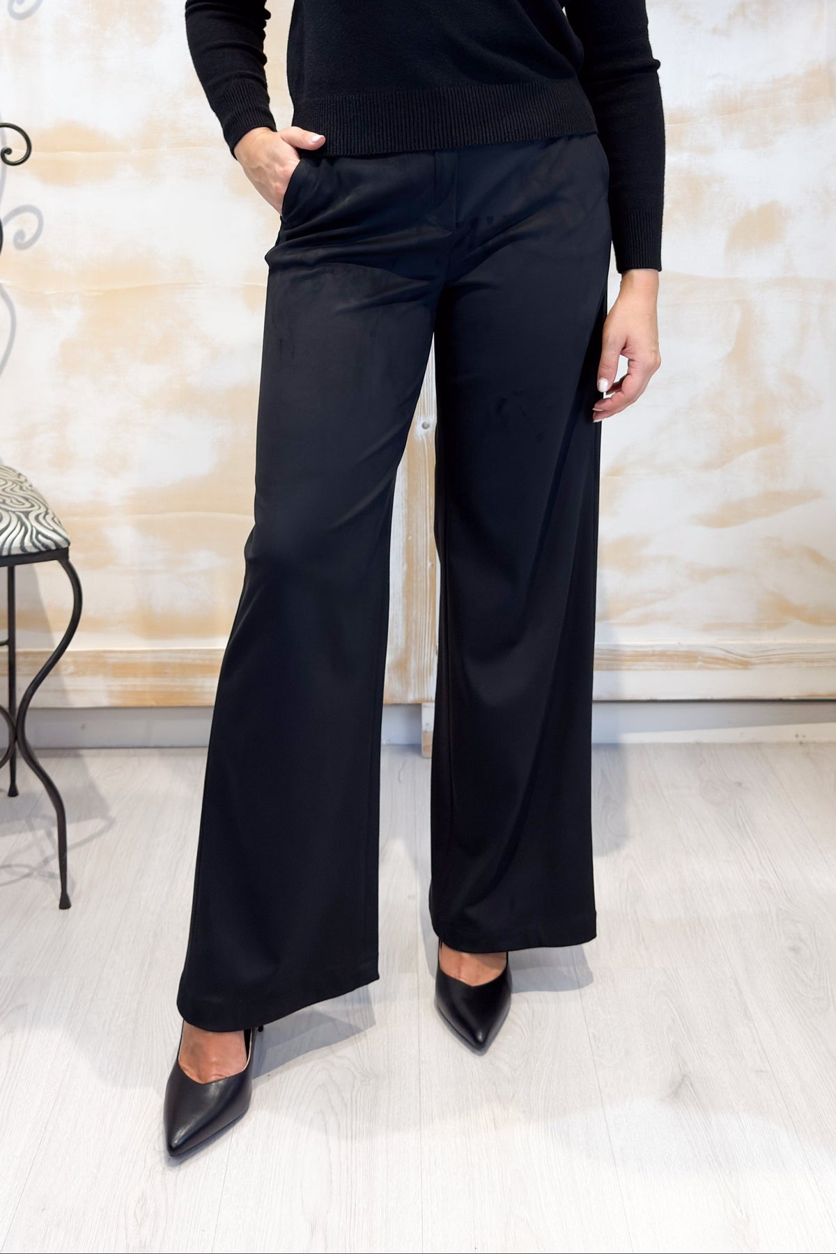 Pantalone dritto in Jersey suede EMME