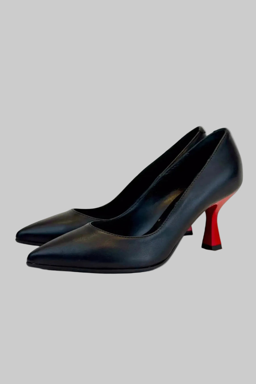 Décolleté in pelle con tacco rosso ELLEN