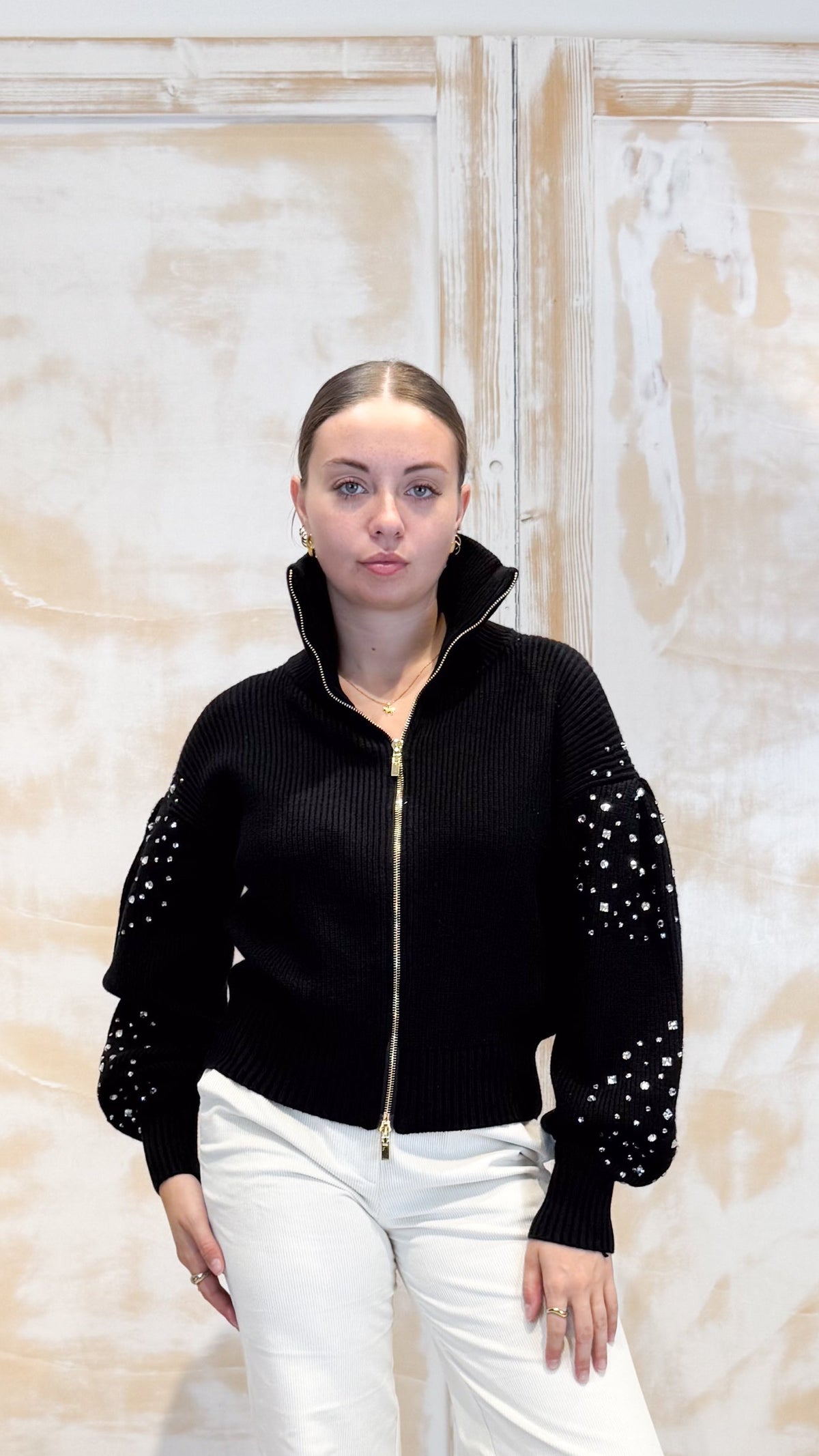 Maglia aperta con applicazioni gioiello KAOS