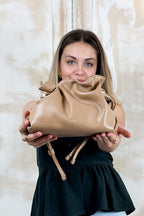 Borsa con catena "Riccy" piccola LIU JO - Cammello