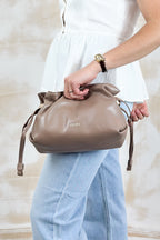 Borsa con catena "Riccy" piccola LIU JO - Mocha