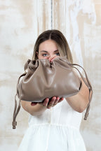 Borsa con catena "Riccy" piccola LIU JO - Mocha