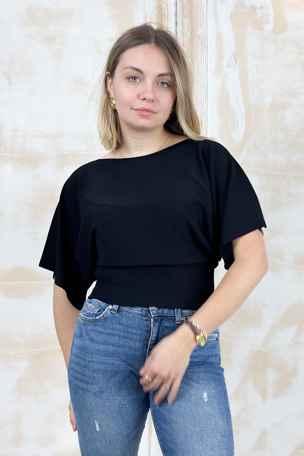 Maglia manica corta con baschina in vita KAOS - Nero