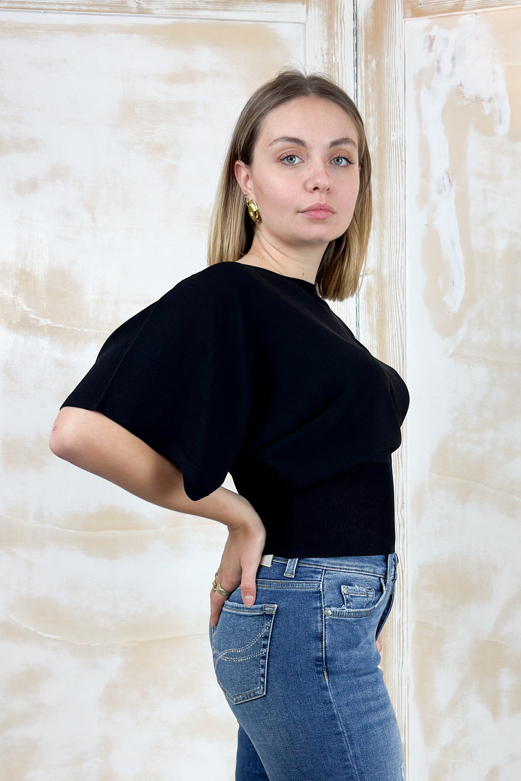 Maglia manica corta con baschina in vita KAOS - Nero