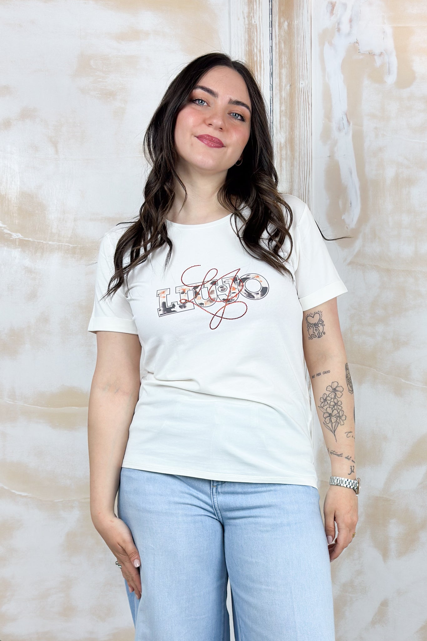 T-Shirt girocollo con logo fantasia LIU JO - Wh.milk/liujo fl.bro