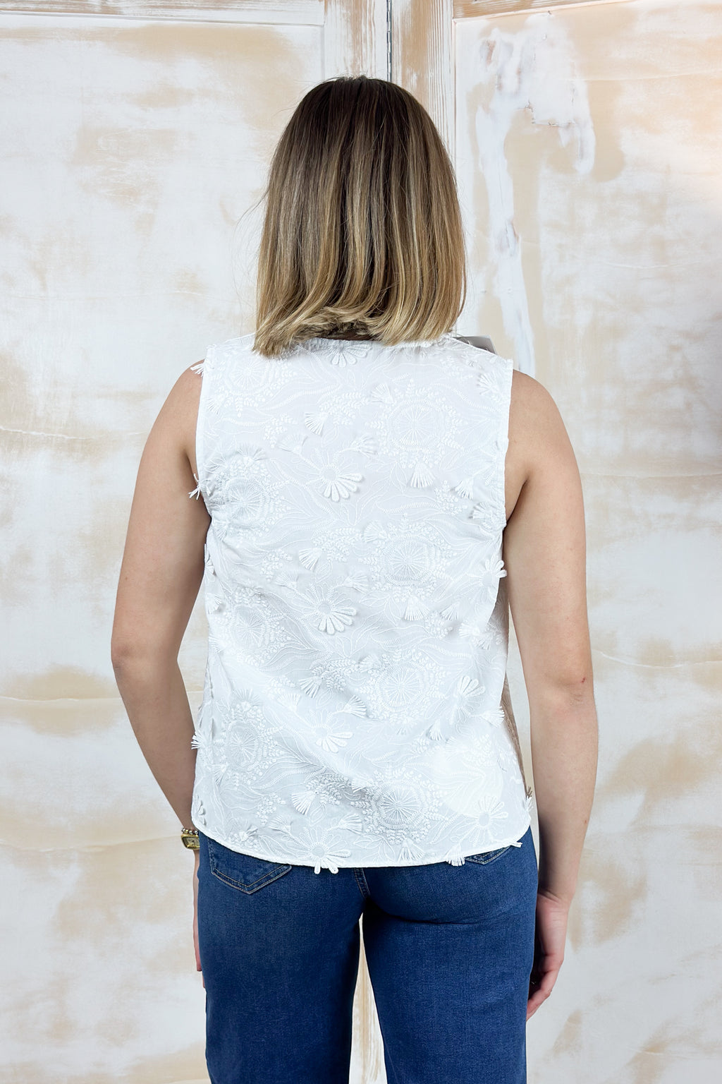 Top con ricami in rilievo EMME - BIANCO