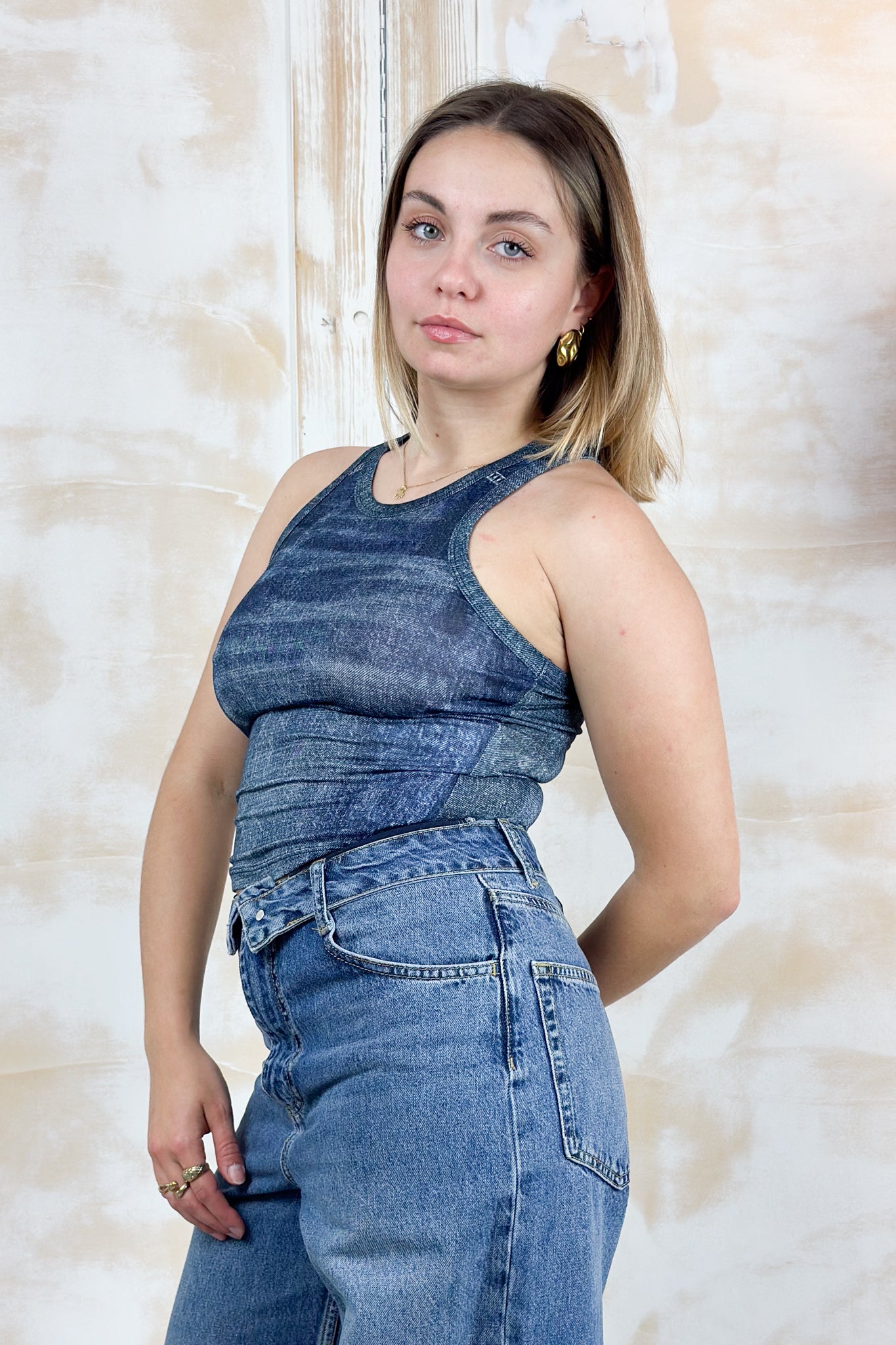 T-shirt effetto denim smanicata ELODIE LIUJO