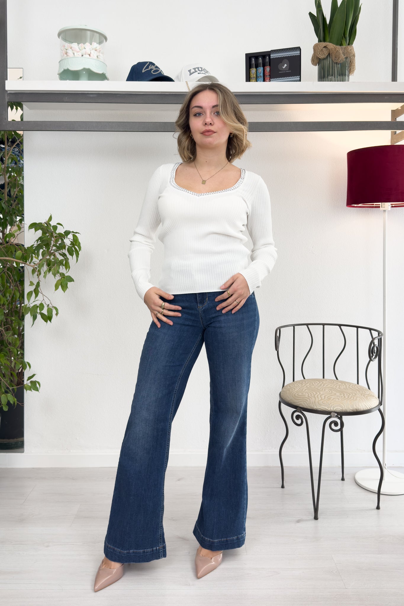 Maglia scollo a V con borchie LIU JO