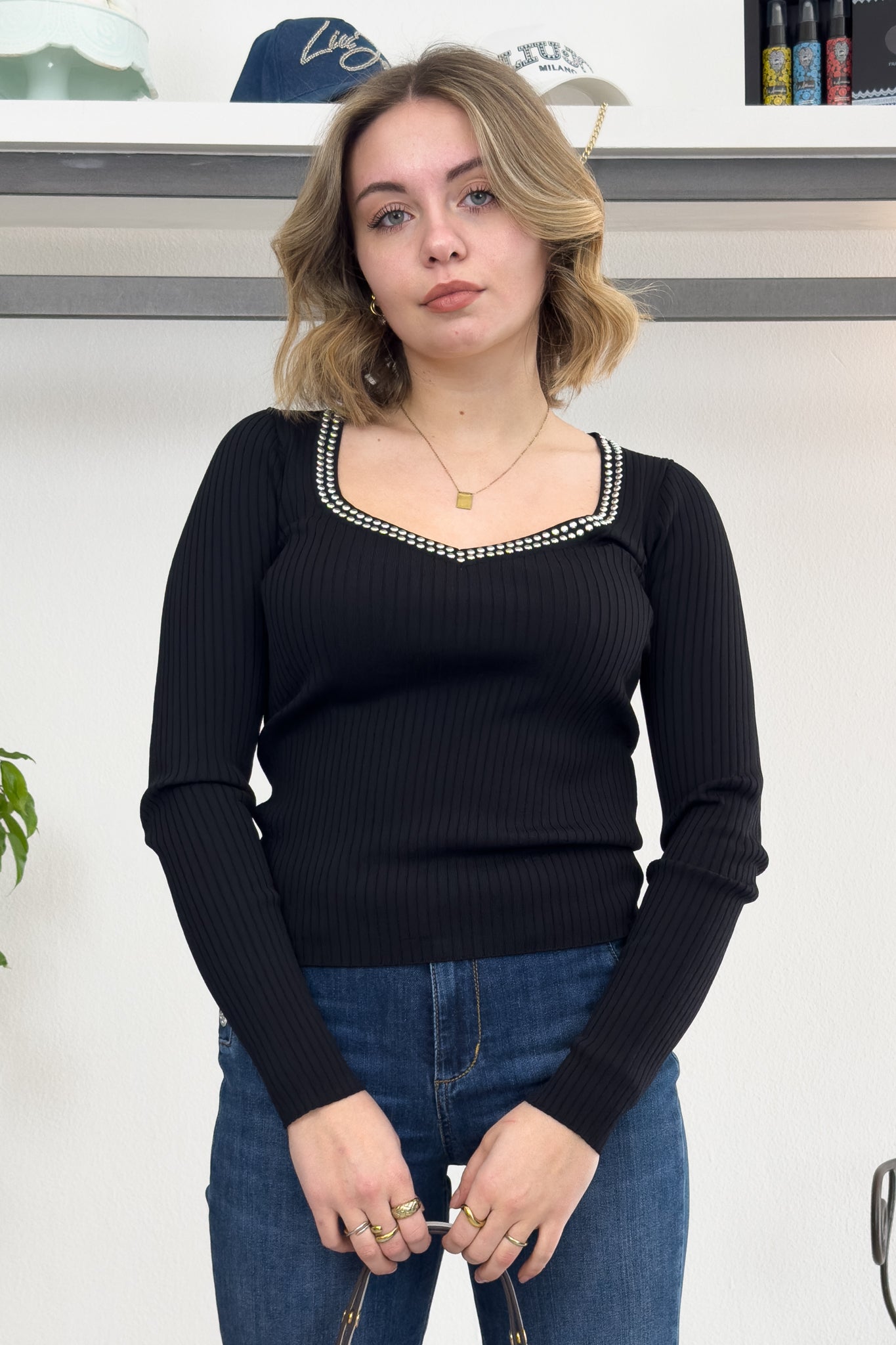 Maglia scollo a V con borchie LIU JO