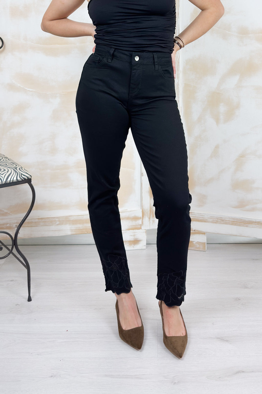 Pantalone skinny con ricamo sangallo LIU JO - Nero