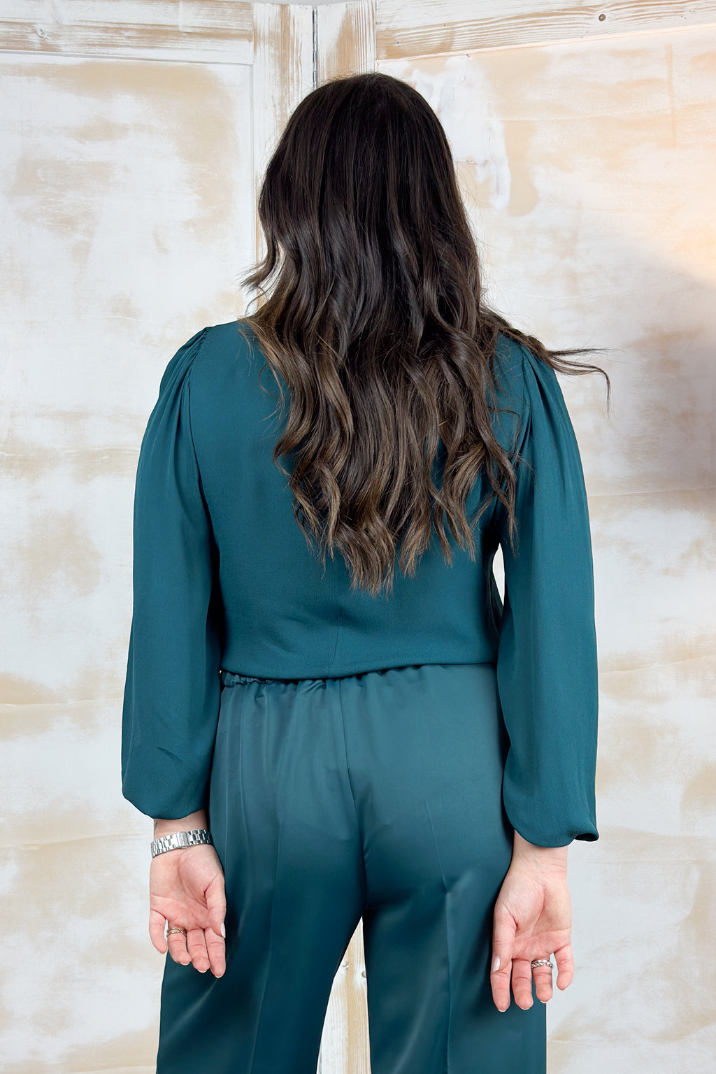 Camicia con spacchi sulle maniche EMME