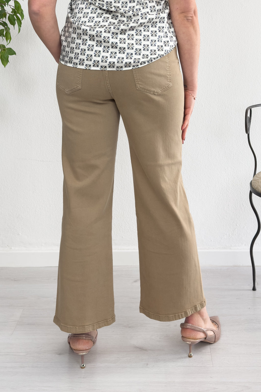 Pantalone in gabardina stretch trombetta EMME