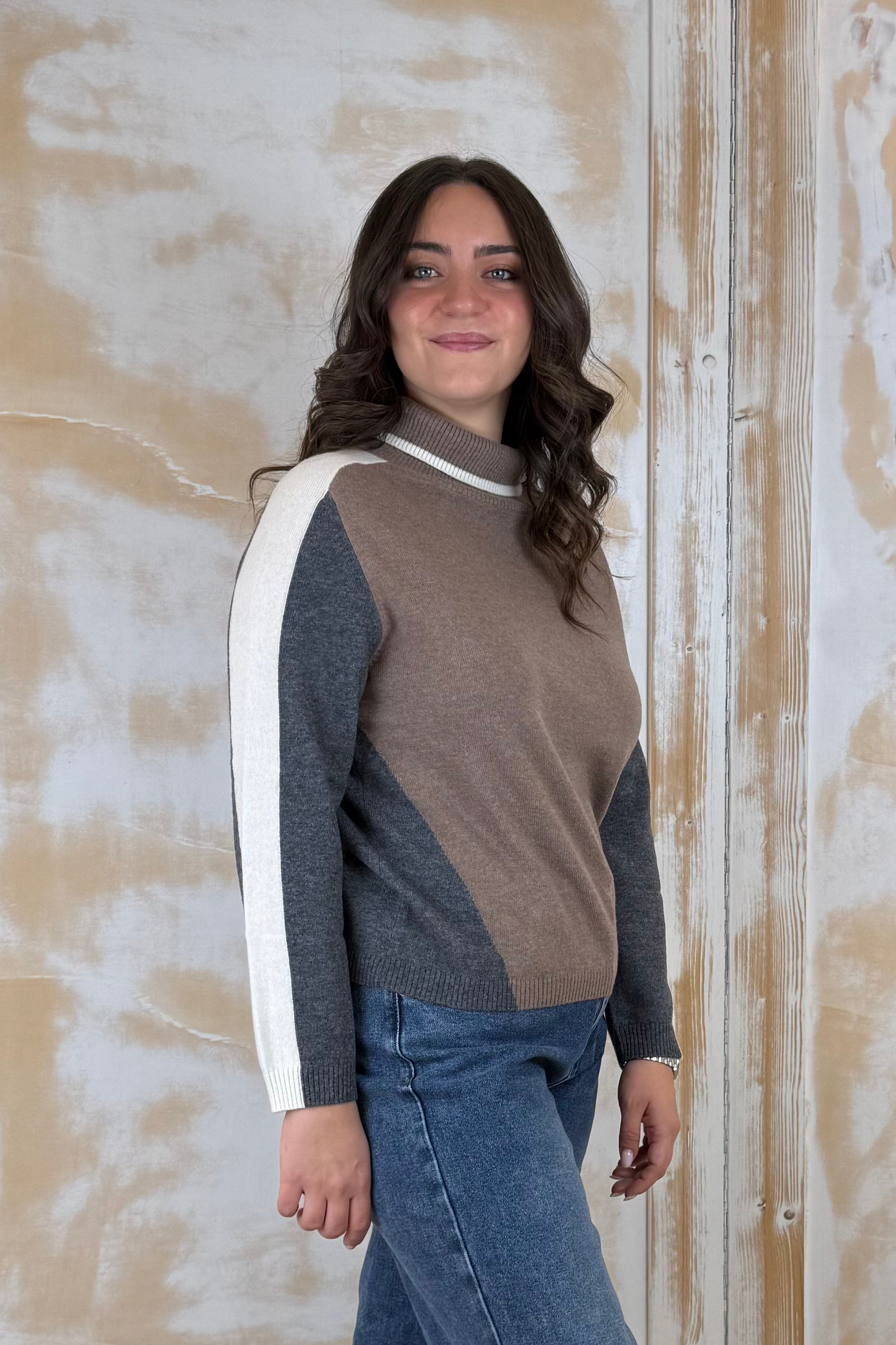 Maglia collo alto in lana e cashmere EMME
