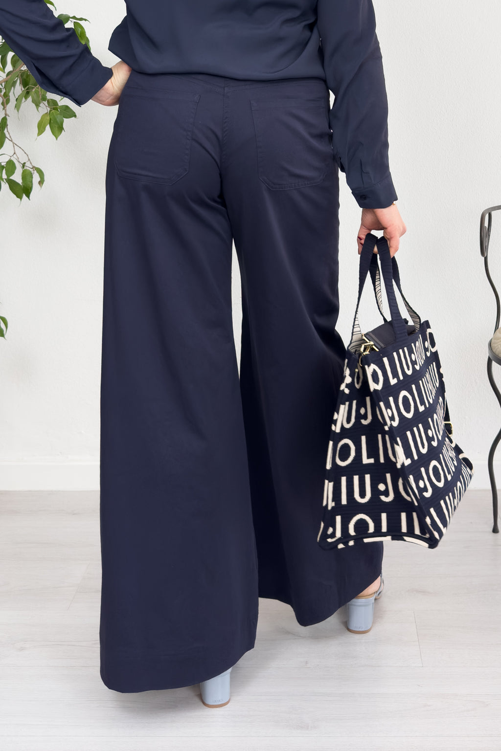 Pantalone in raso stretch EMME